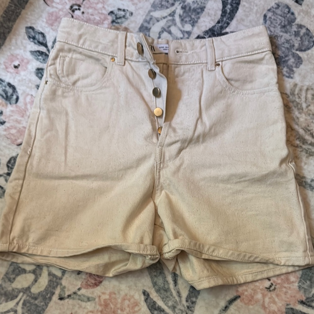 Zara Cream High Waist Shorts